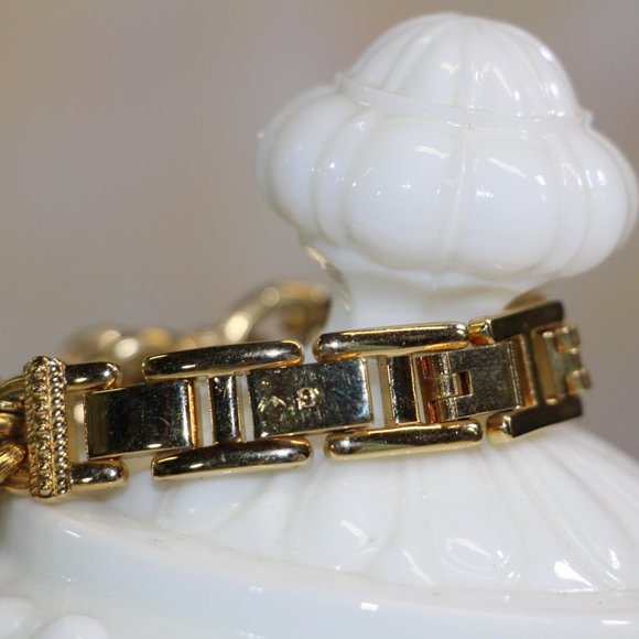 Guess Gold Tone Covered Capped  G Watch Charm Bracelet G95367L - Picture 7 of 12